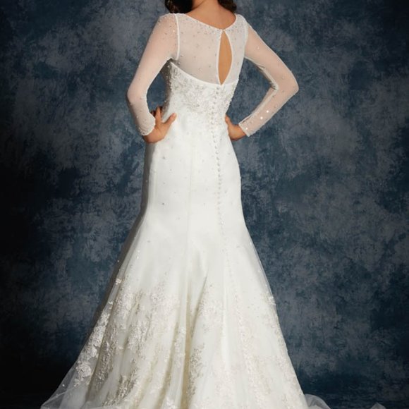NEW Alfred Angelo Long Sleeve Lace Wedding Dress, Ivory Size 4, Mermaid - Picture 11 of 12